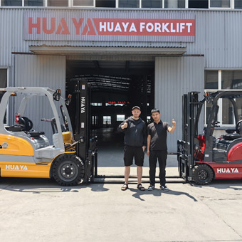 Russian Customers Commend HUAYA's Electric Forklifts During Factory Visit