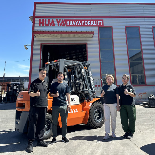 Zhomart from Kazakhstan visiting HUAYA’s diesel forklifts